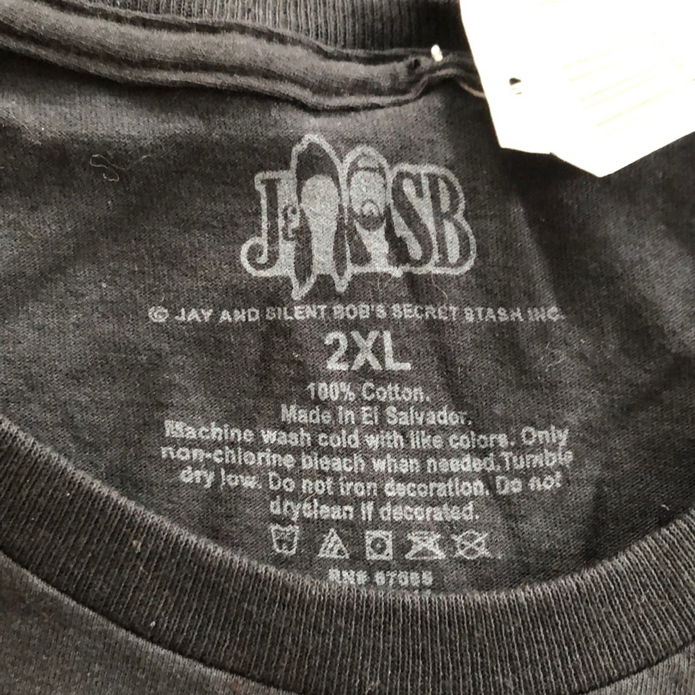 Hot Topic T-Shirt - Picture 4 of 4